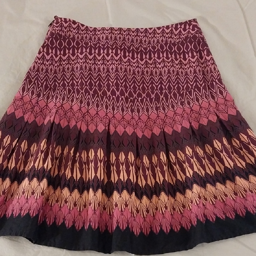 H&M Multicolor Circle Skater Skirt in Pink, Black & Peach